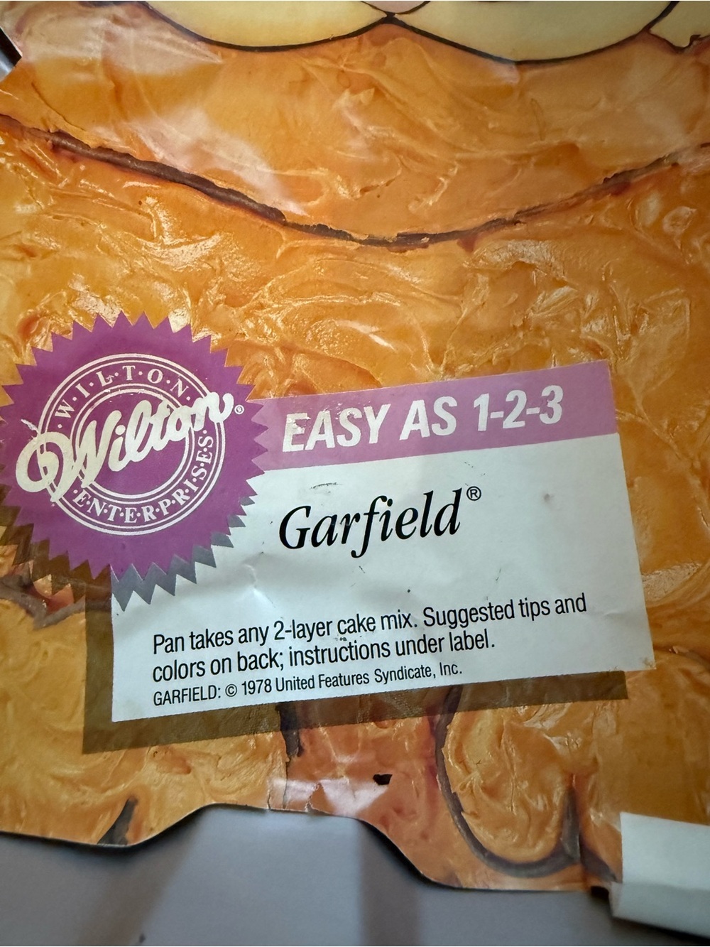 Vintage Wilton Garfield Cake Pan w/ Original Decorating Insert 1978 Aluminum - Picture 2 of 4
